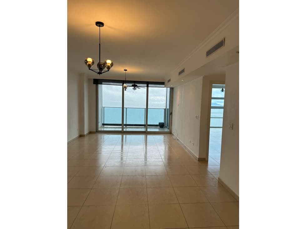 ALQUILO APARTAMENTO EN AV. BALBOA — foto 2