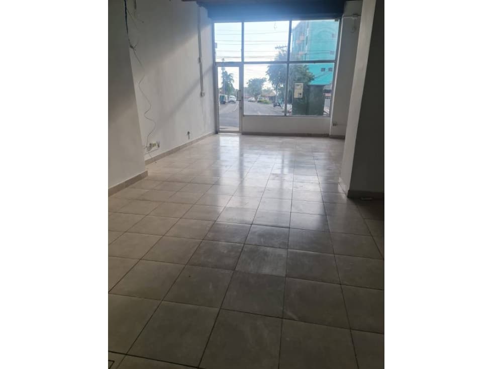 ¡¡SE VENDE!! Local Comercial en Parque Lefevre — foto 2