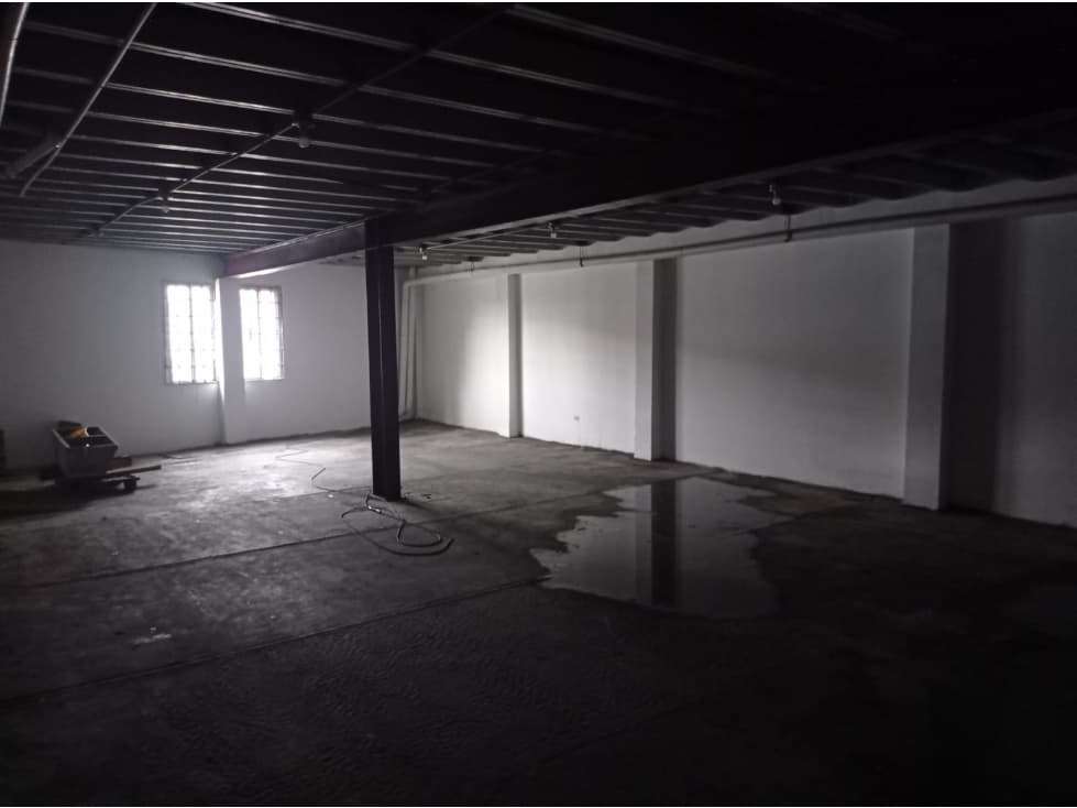 ¡¡SE ALQUILA !! LOCAL COMERCIAL en LLANO BONITO — foto 4
