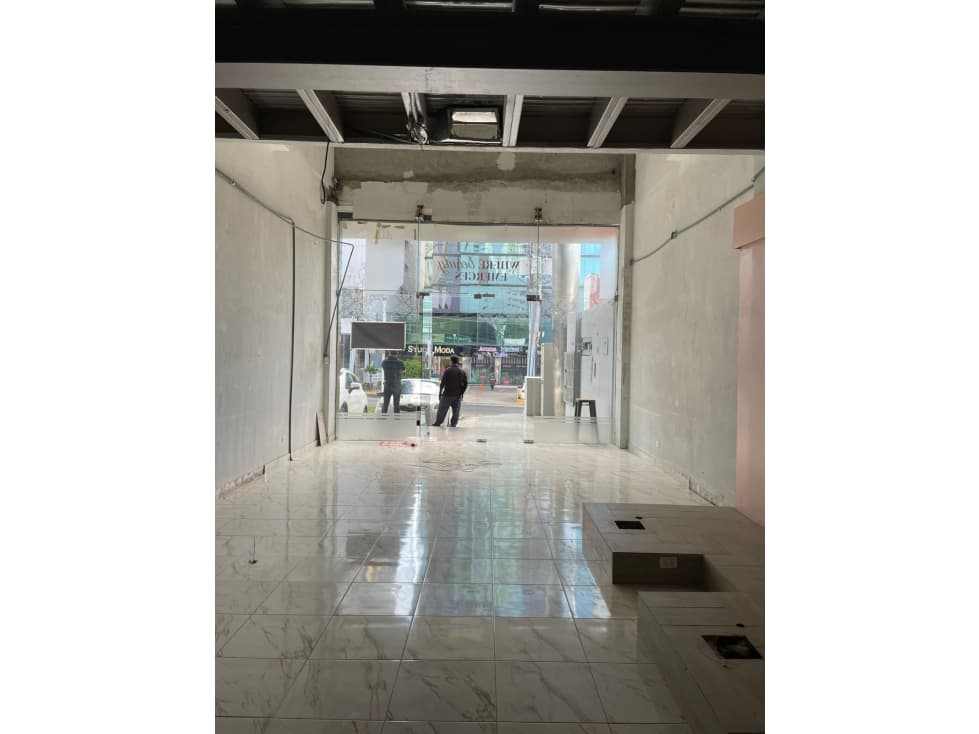 SE ALQUILA LOCAL COMERCIAL EN OBARRIO — foto 2