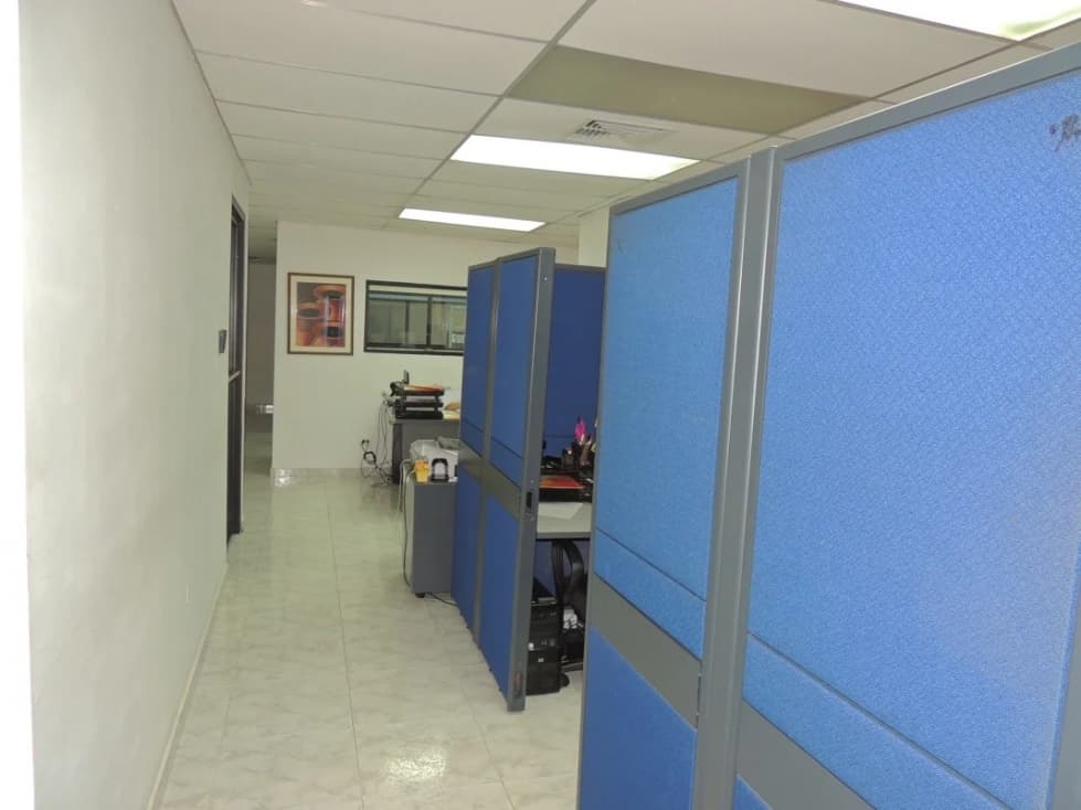 Se Vende Oficina Amoblada 600 Mts Obarrio USD$650.000.00 — foto 5