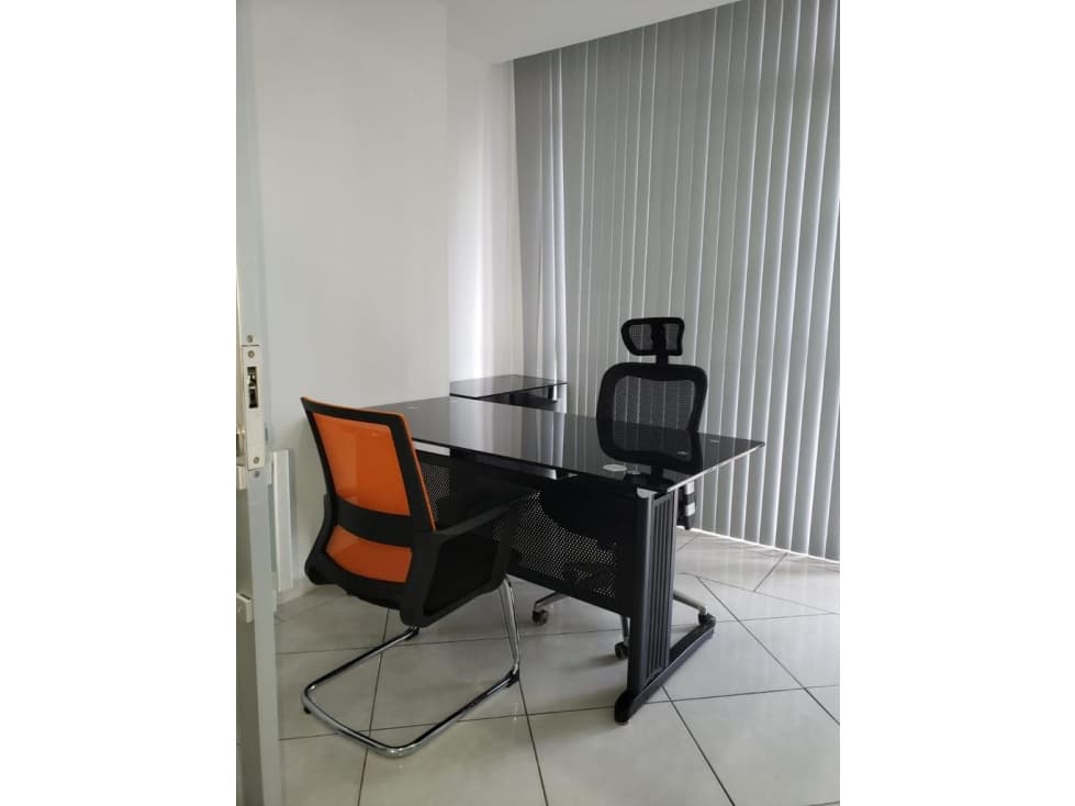 SE ALQUILA OFICINA AMOBLADA EN BELLA VISTA $900 — foto 6