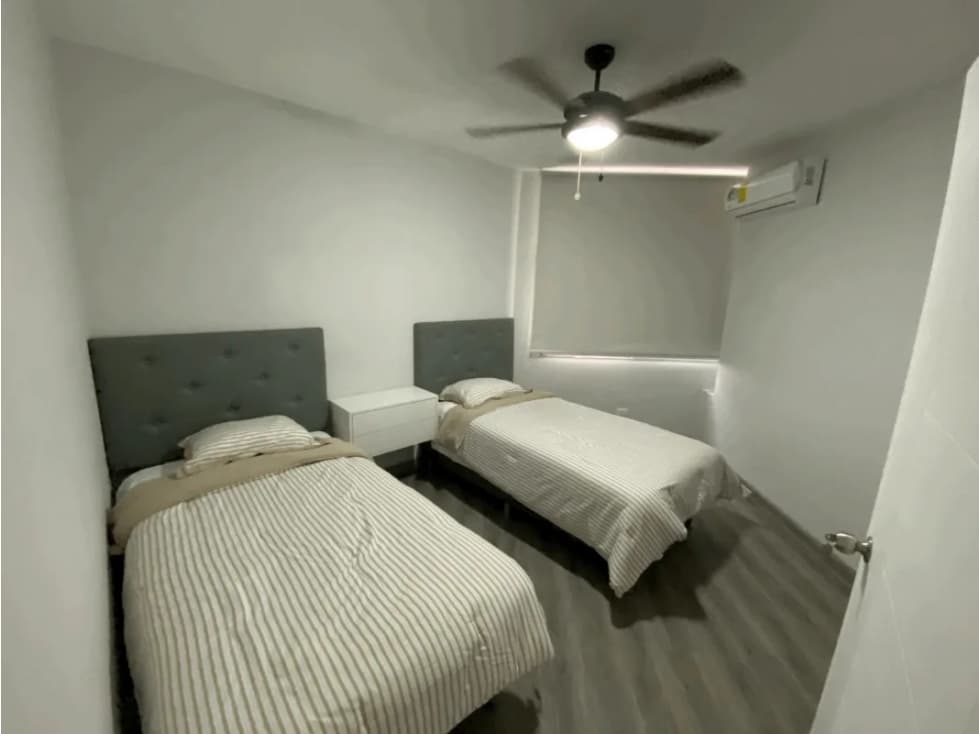 Se Alquila Apto 150 Mts piso 1 Terraza Obarrio USD1,650,oo — foto 4