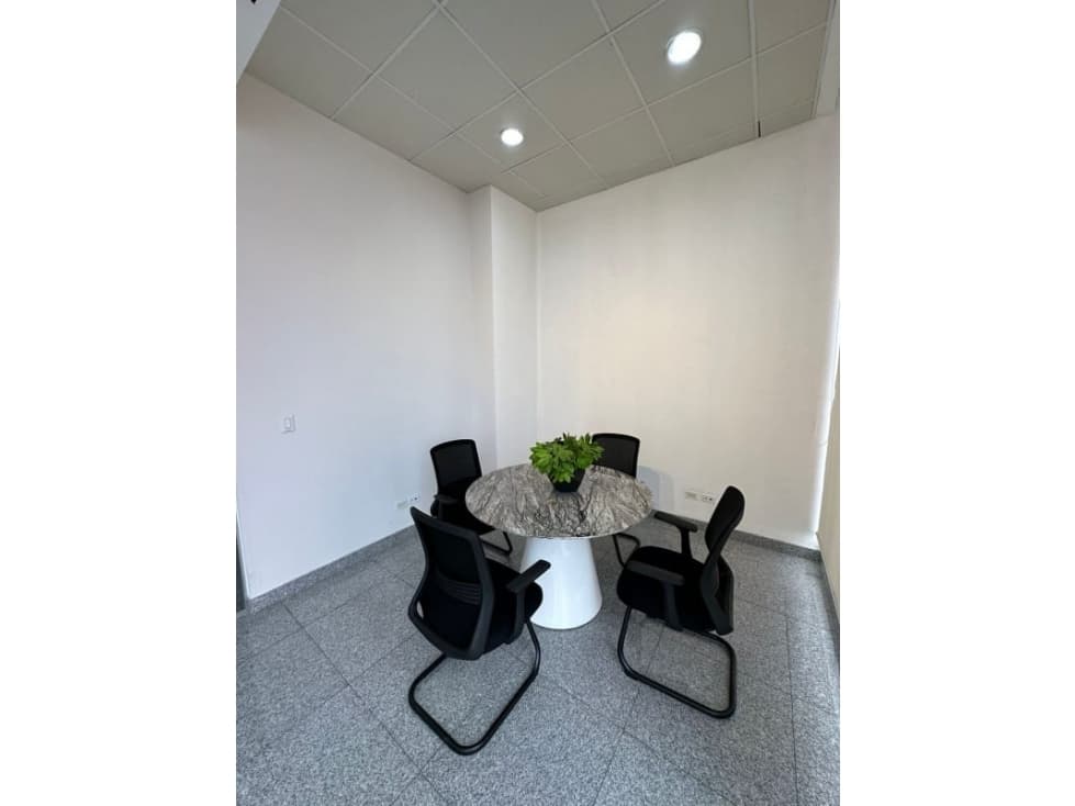 Se Alquila Oficina Amoblada 84 Mts Obarrio usd$1,175,oo+itbms — foto 3
