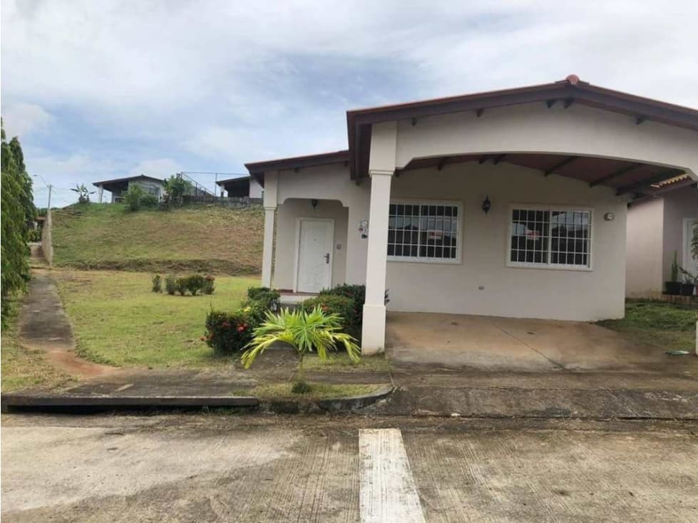 SE VENDE HERMOSA CASA — foto 1