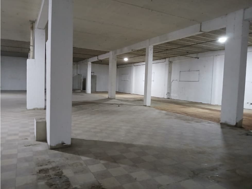 Se Alquila Local en Via España 1430 Mtrs — foto 6