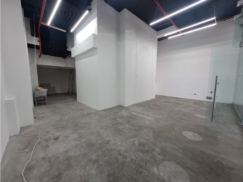 SE ALQUILAN LOCALES COMERCIALES EN VIA ESPAÑA — foto 3
