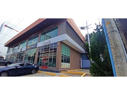 Se Alquila Local en la mejor zona de San Francisco >>130mt2<<