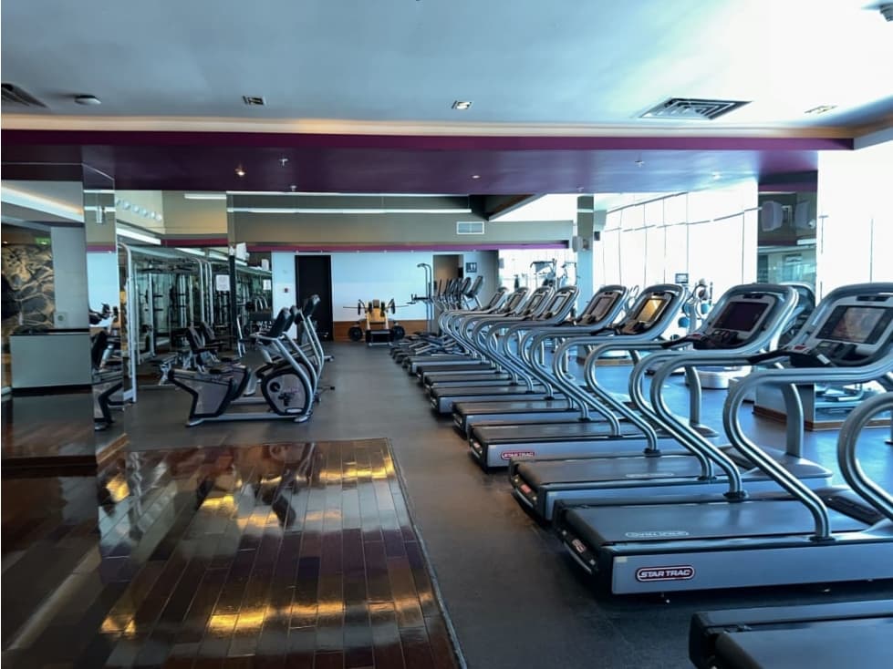 SE VENDE LUJOSO APARTAMENTO — foto 6