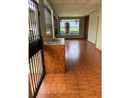 VENTA DE HERMOSA CASA EN BETANIA