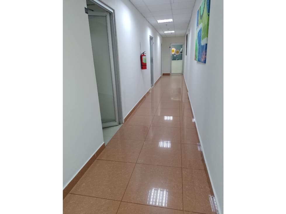 ALQUILO OFICINA EN EL CARMEN — foto 2