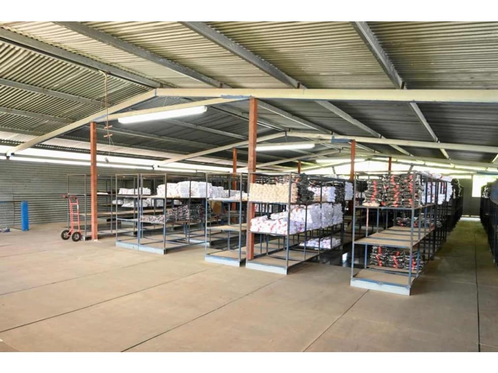 ¡SE VENDE ! GRAN Bodega en Pueblo Nuevo — foto 6
