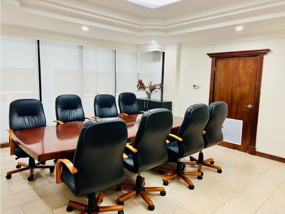 ¡¡OFERTA SE ALQUILA!! OFICINA comercial en OBARRIO — foto 1
