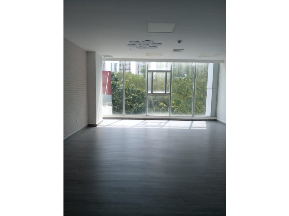 SE ALQUILAN OFICINAS EN COSTA DEL ESTE — foto 2