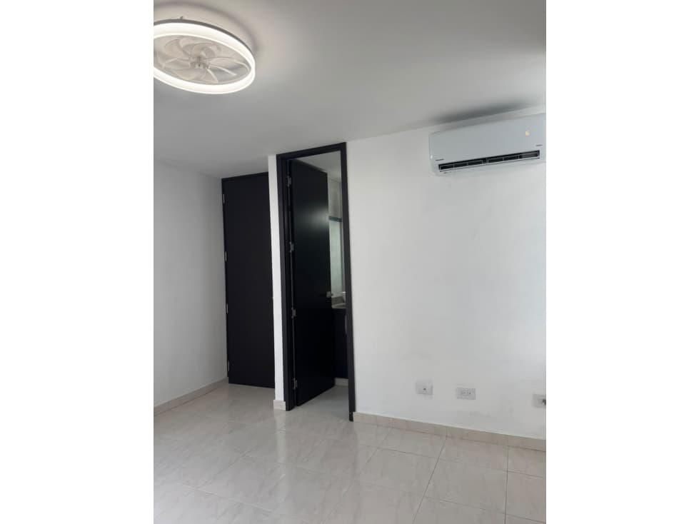 Se alquila apartamento en PH McGregor Point, Condado del Rey — foto 6