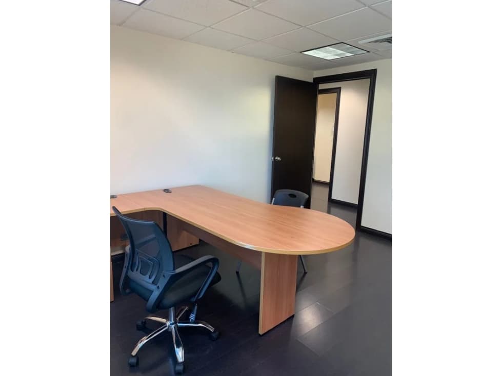ALQUILO OFICINA AMUEBLADA 60 MTS 2 -MARBELLA- $900 — foto 2