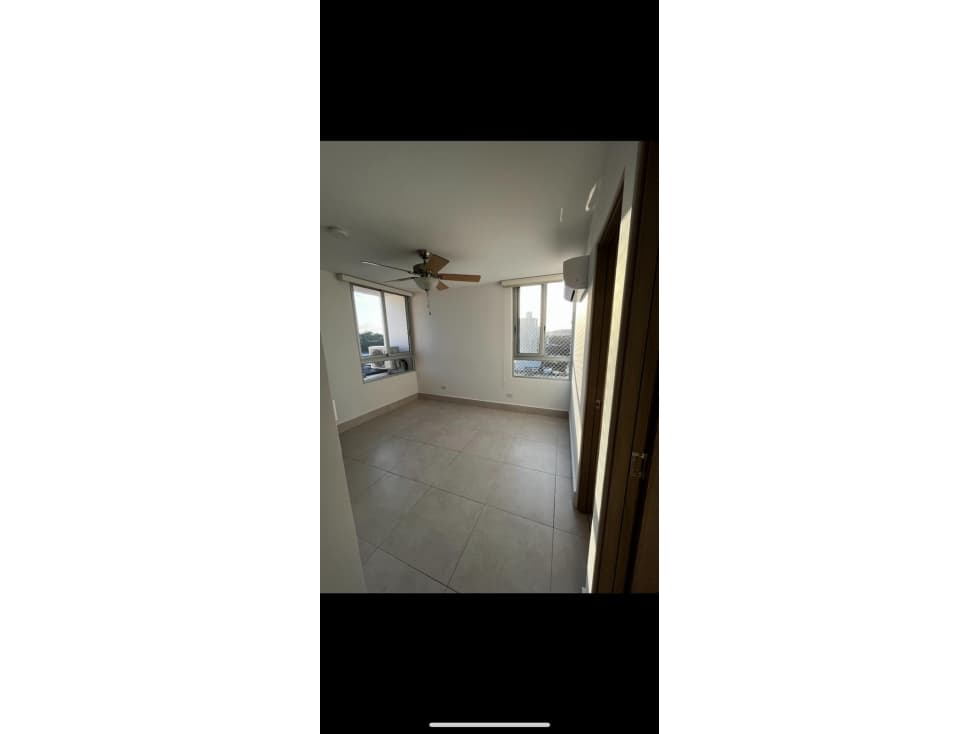 ALQUILO APARTAMENTO SEMIAMOBLADO EN PH GREENWOOD — foto 6