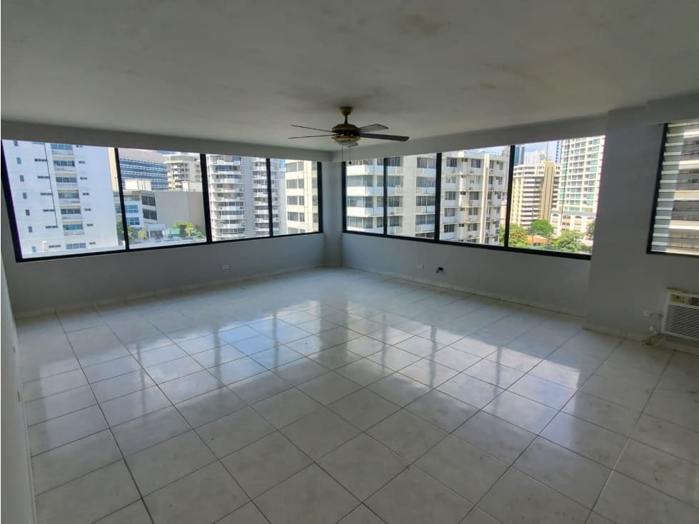 SE ALQUILA HERMOSO PENTHOUSE CON VISTA AL MAR — foto 2