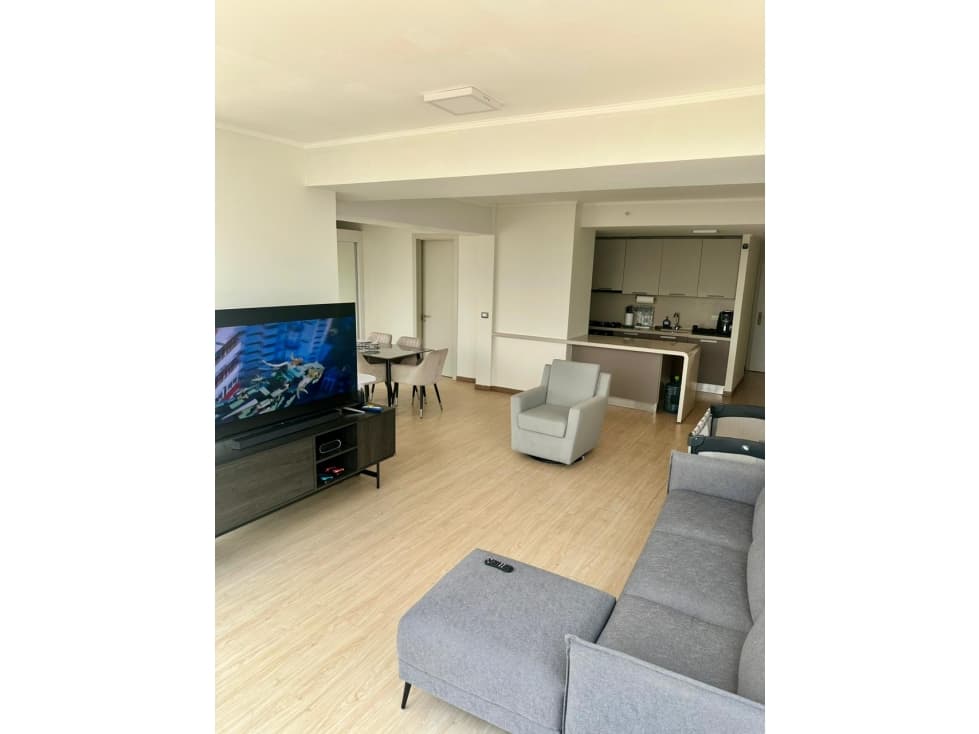 SE ALQUILA APARTAMENTO EN COCO DEL MAR — foto 1