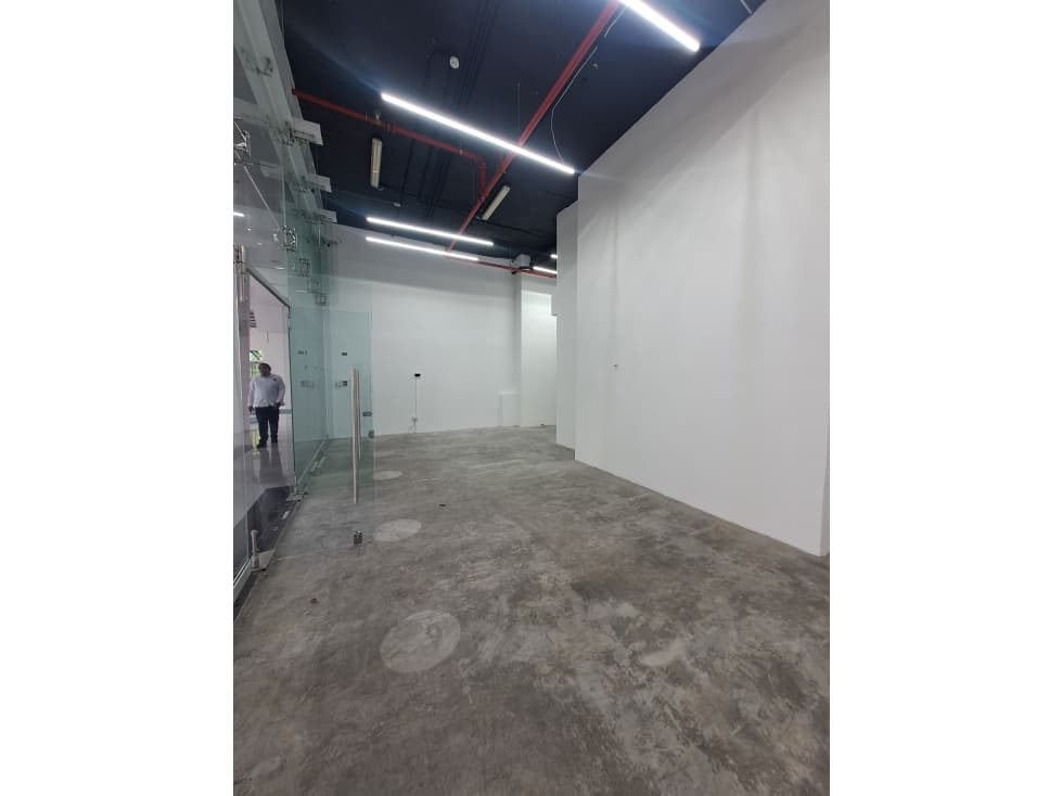 SE ALQUILAN LOCALES COMERCIALES EN VIA ESPAÑA — foto 1