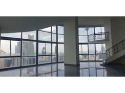 Alquilo Extraordinario y lujoso pent house en paitilla