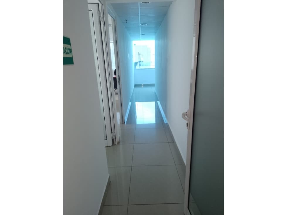 ALQUILER DE OFICINA EN EL CARMEN — foto 6