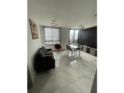 SE ALQUILA APARTAMENTO AMOBLADO EN BELLA VISTA