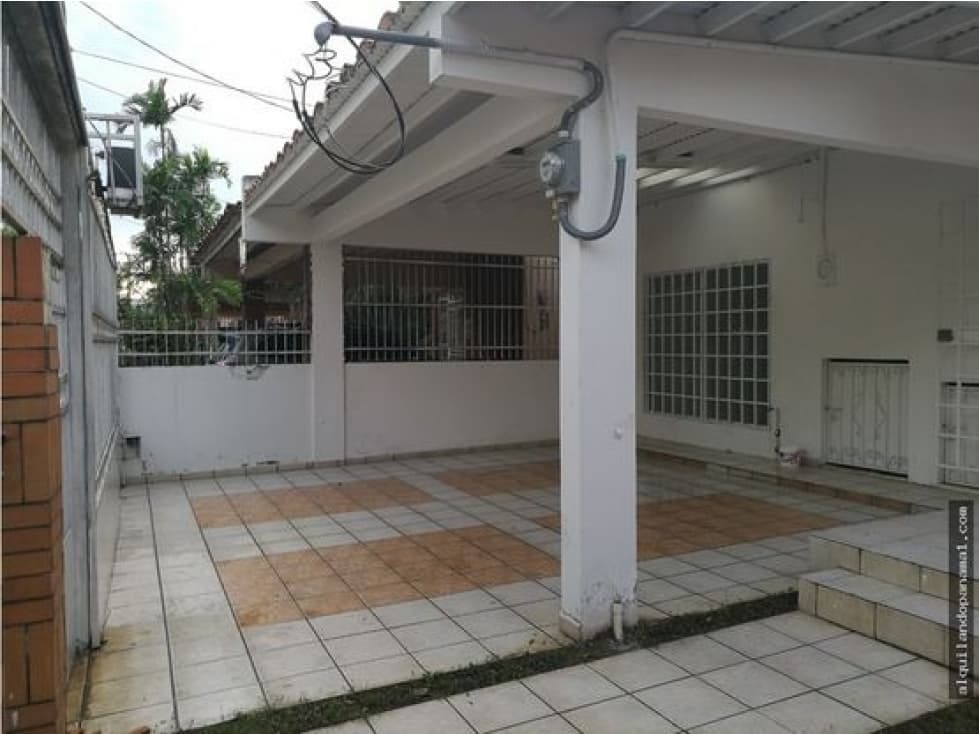 SE VENDE CASA COMERCIAL EN CHANIS — foto 3