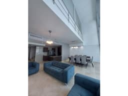 SEA CONFIABLE VENDE O ALQUILA APARTAMENTO PH GRAND TOWER 2 RECAMARAS