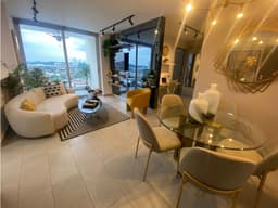 SEA CONFIABLE VENDE APARTAMENTO PH RISE 2 RECAMARAS MAS SALA FAMILIAR