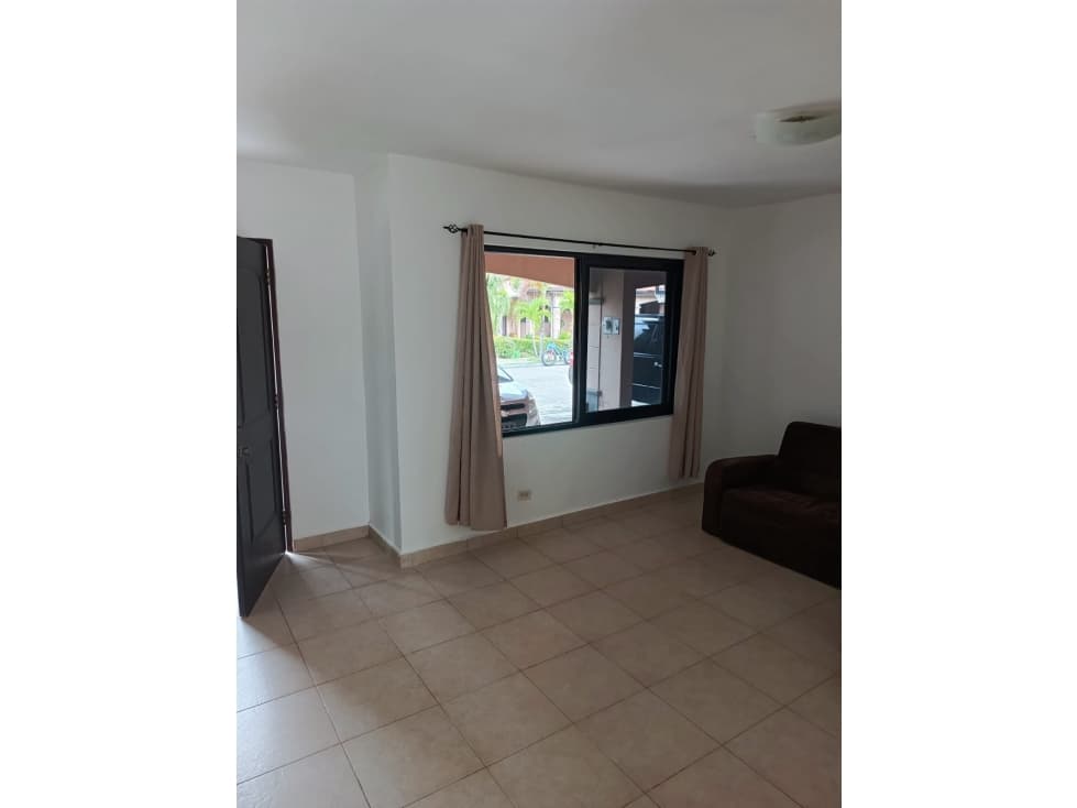 SEA CONFIABLE VENDE CASA EN VERSALLES 3 RECAMARAS — foto 4