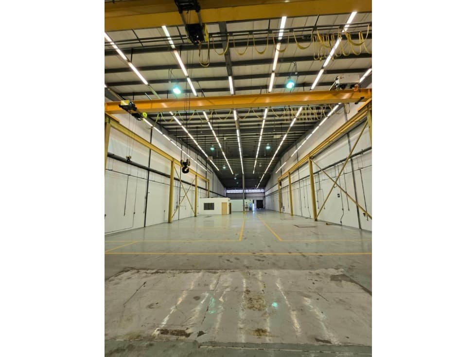 SEA CONFIABLE ALQUILA BODEGA EN EL CENTRO LOGISTICO MILLA 8 — foto 4