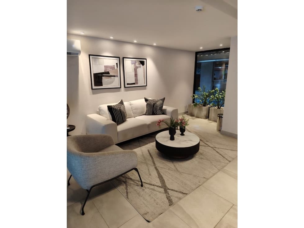 SEA CONFIABLE VENDE APARTAMENTO EN PH FOREST GATE 2 RECAMARAS — foto 1