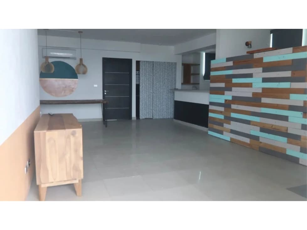 SEA CONFIABLE VENDE REMATE BANCARIO PH HARMONY TOWER — foto 3