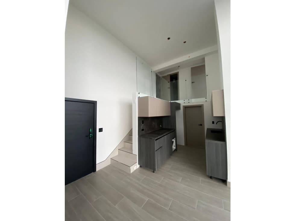 SEA CONFIABLE VENDE ELEGANTE APARTAMENTO PH DOVLE — foto 1