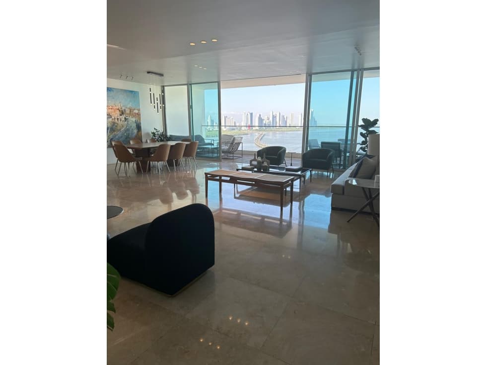 SEA CONFIABLE VENDE APARTAMENTO EN PH OCEAN SKY — foto 2