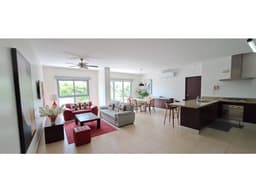 Apartamento Amoblado, 2 Recamaras + CBE, PH Soleo.