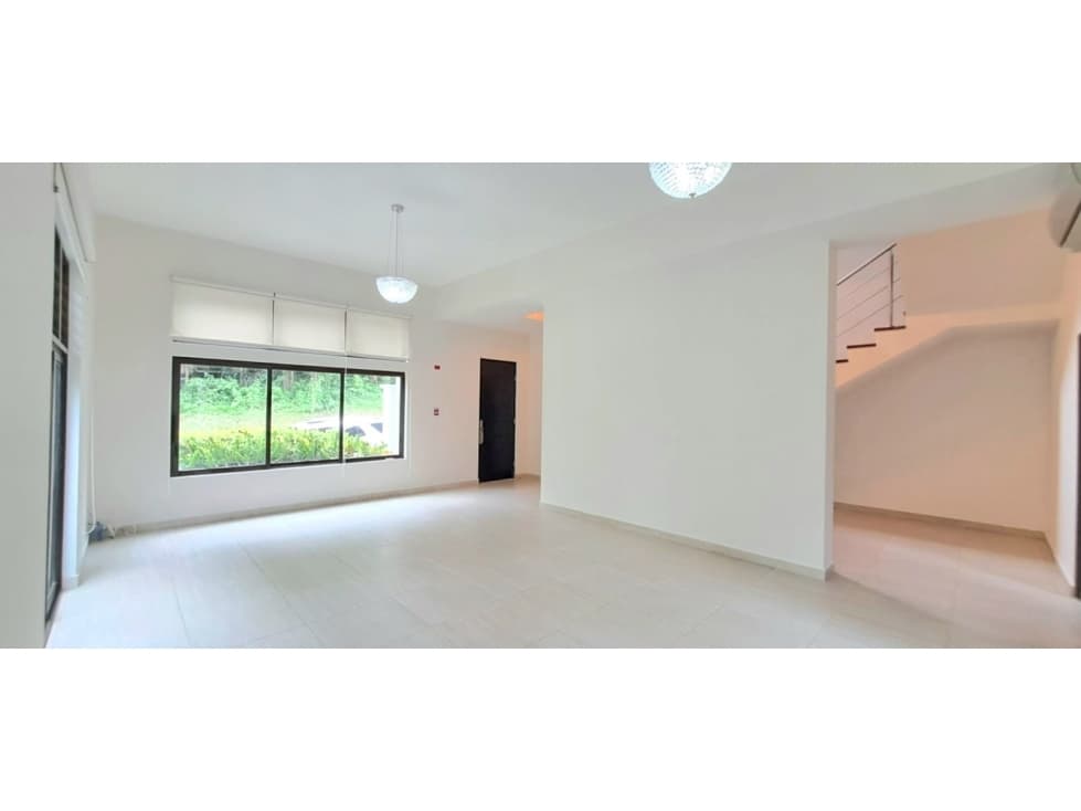 Venta de Casa con Jacuzzi en PH Nativa, Panamá Pacifico — foto 4
