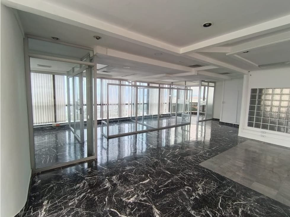 SE VENDE | oficina torre BAC — foto 1