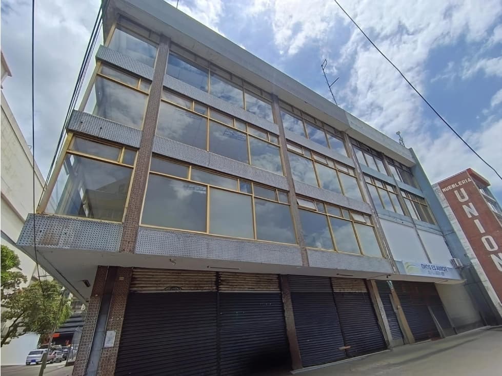 Alquilo | Edificio Comercial | Av. Central | — foto 1