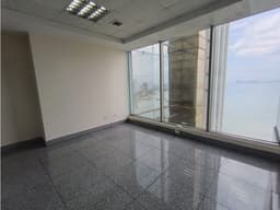 SE ALQUILA OFICINA | TORRE BICSA | VISTA AL MAR