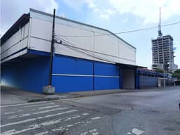 Alquilo | Galera | Av. justo Arosemena ( CALIDONIA )