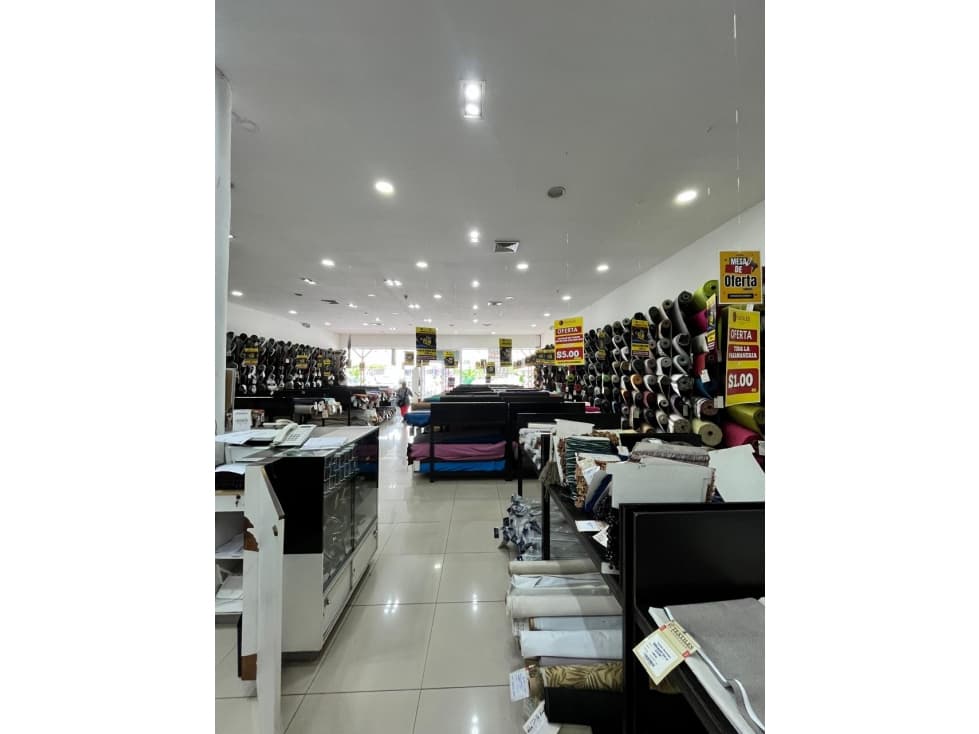 Local comercial Los Pueblos — foto 3