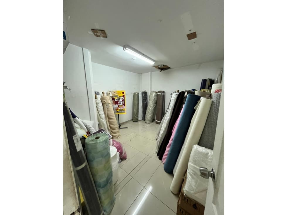 Local comercial Los Pueblos — foto 4