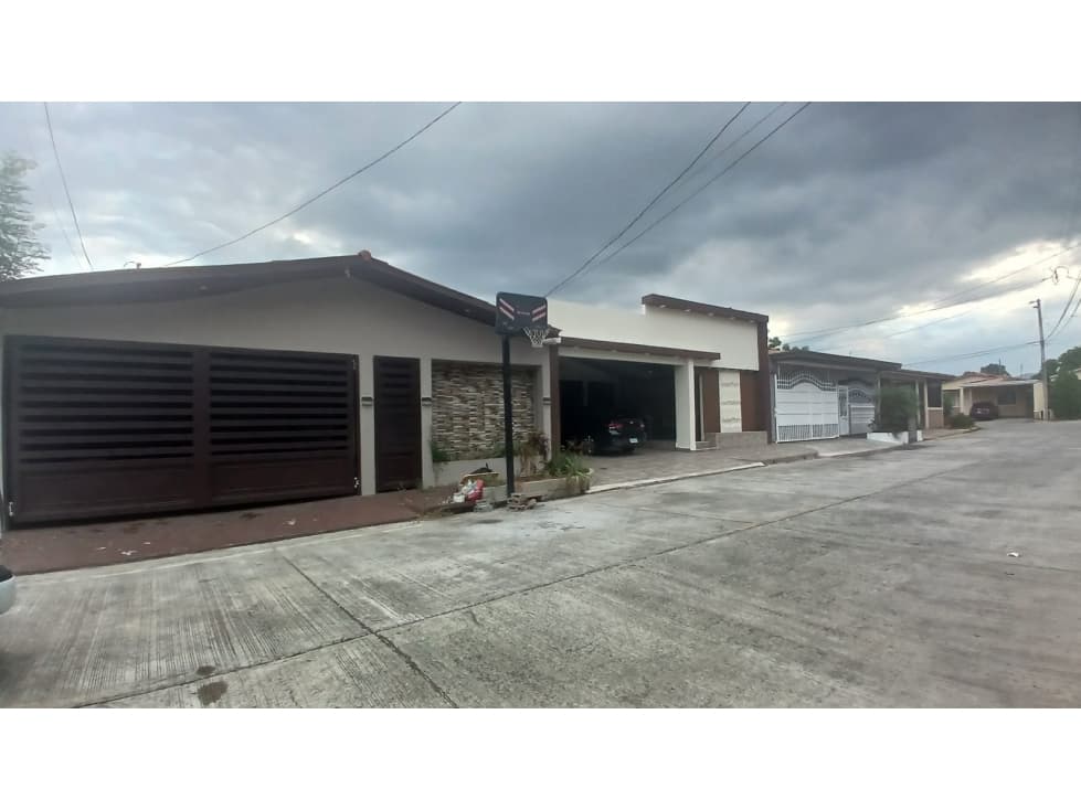 CASA - RESID. VERONA PRADERA AZUL (negociable) 24 DIC. 4R| 2B| 2P| — foto 2
