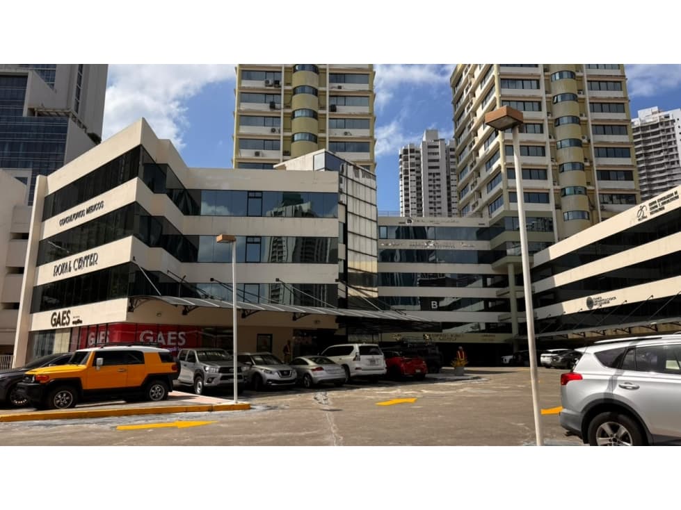 CONSULTORIO PH ROYAL CENTER CON EQUIPOS DE ODONTOLOGÍA — foto 1