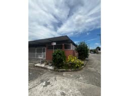 AMPLIA CASA CERCADA EN LOS ROSALES - VISTA ALEGRE 3R| 2B| 2P