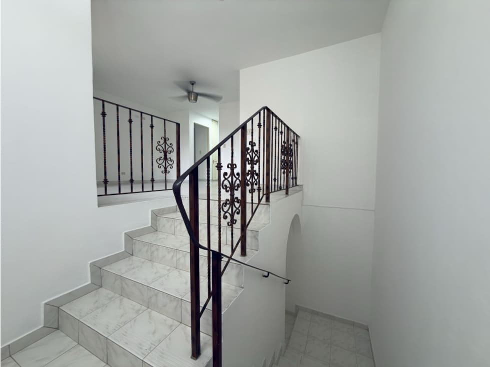 Bella Casa en Albrook Gardens con casa de invitados — foto 6