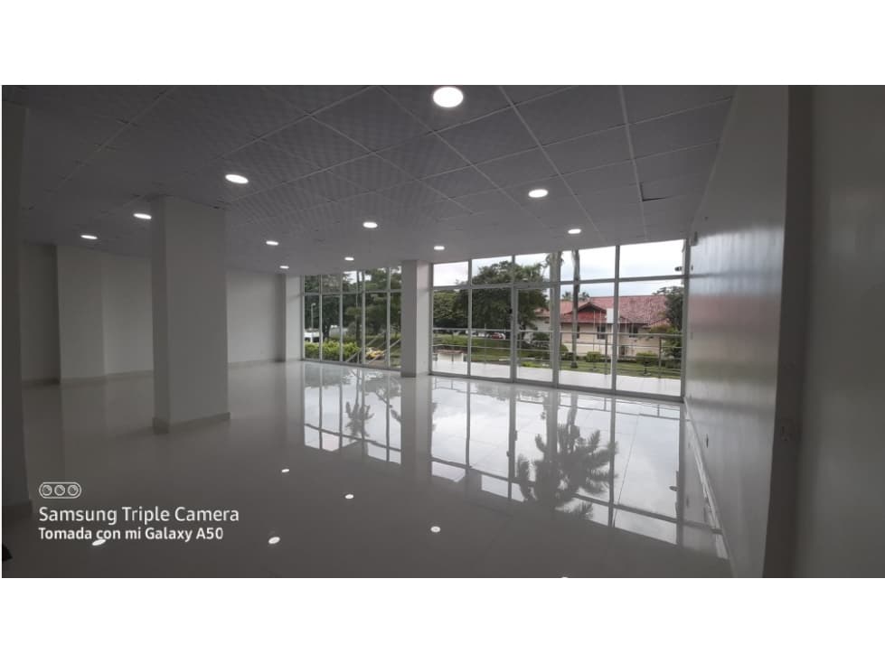 Vendo local comercial en Albrook — foto 1