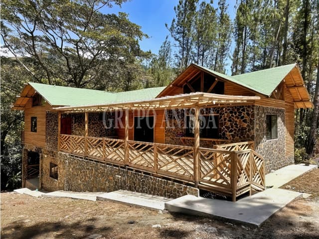 Oportunidad! Se Vende o Alquila Hermosa Cabaña en Altos del Maria